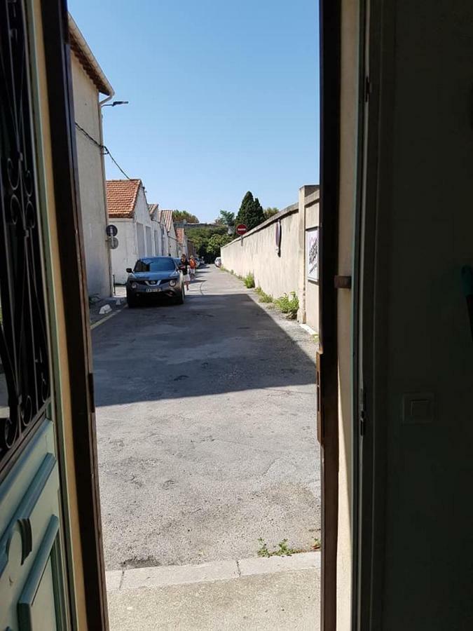 Appartamento Jolie petite maison idéalement située Arles Esterno foto